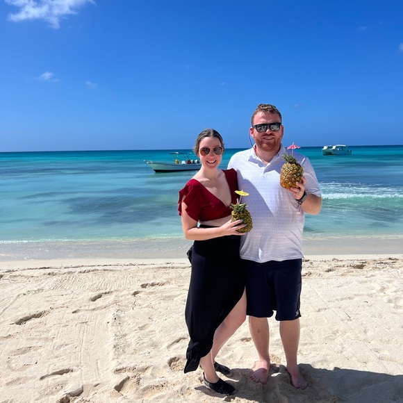 Meet your Posher, Annie - Picture 2 of 3